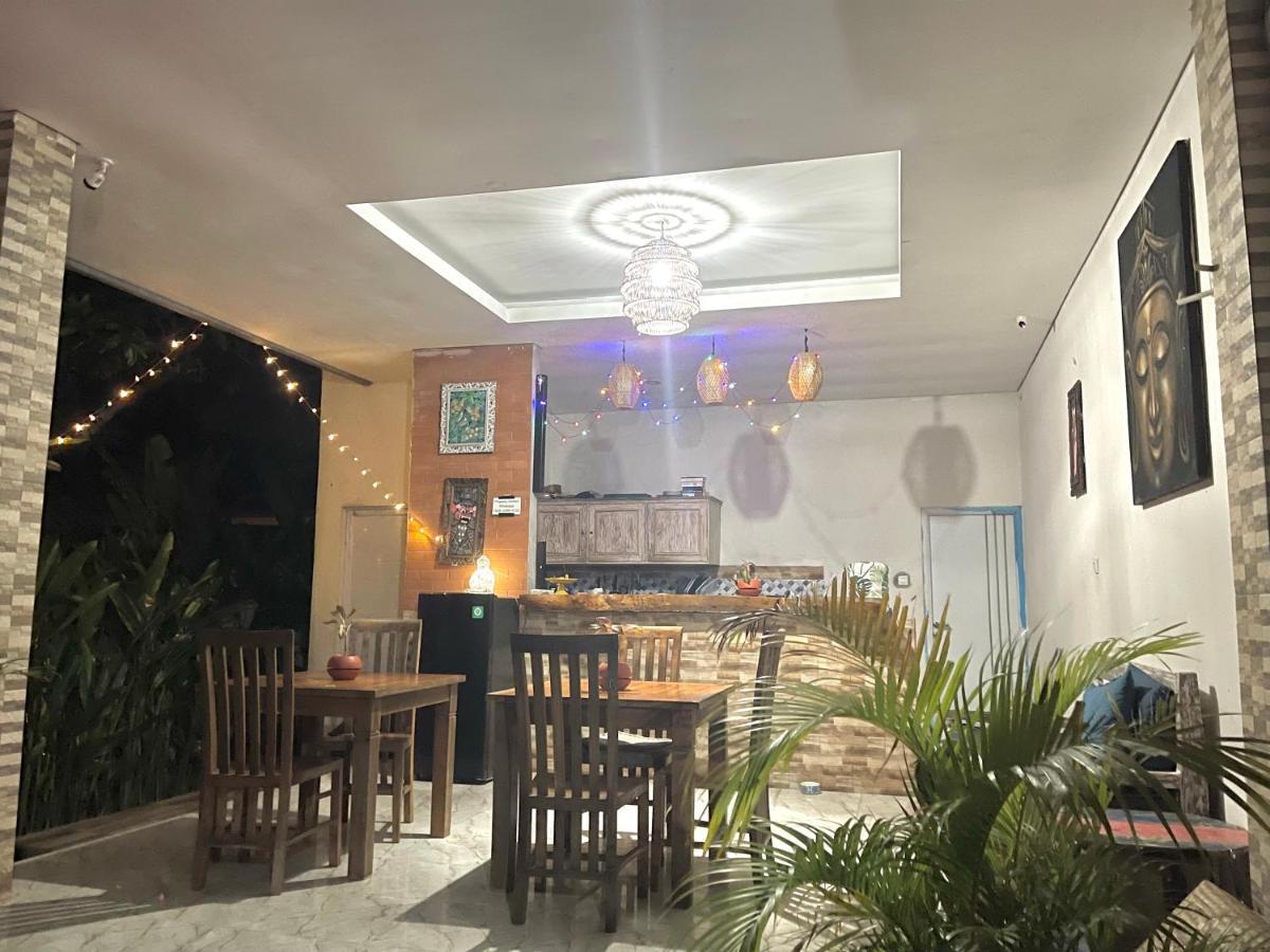 Arjuna Uluwatu Guest House Extérieur photo